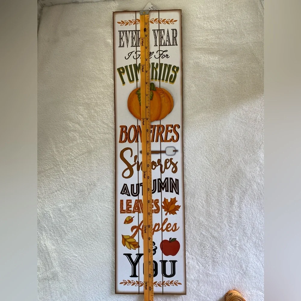 NWT Every Year I Fall For Pumpkins Hanging Sign with Sparkly Accents